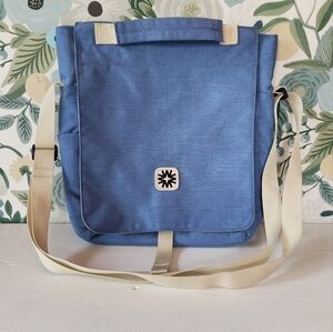 Walker Family Goods Messenger in River